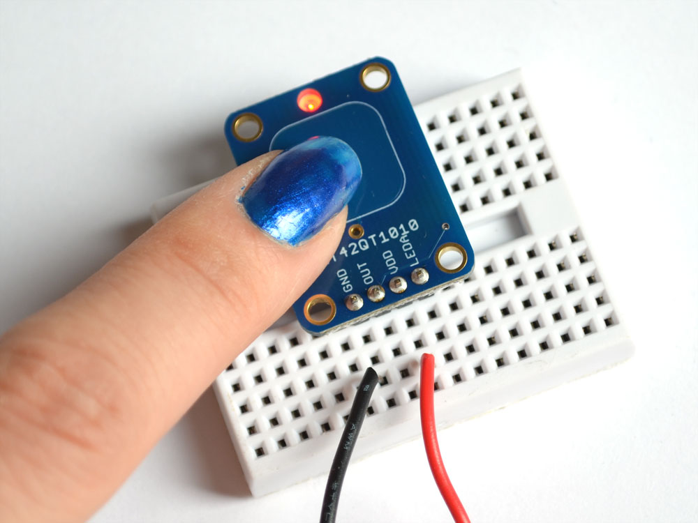 Standalone Momentary Capacitive Touch Sensor Breakout - Click Image to Close